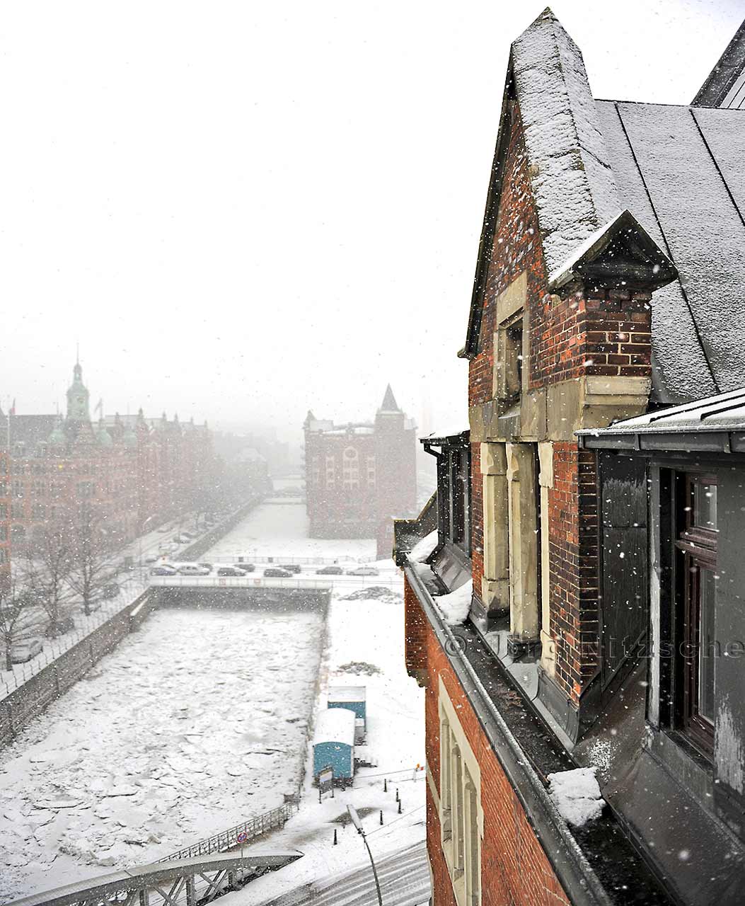 Speicherstadt, Hamburg, ein Wintermrcehn, Brocksfleet, Quartiersleute, Speicherboden - Jrg Nitzsche